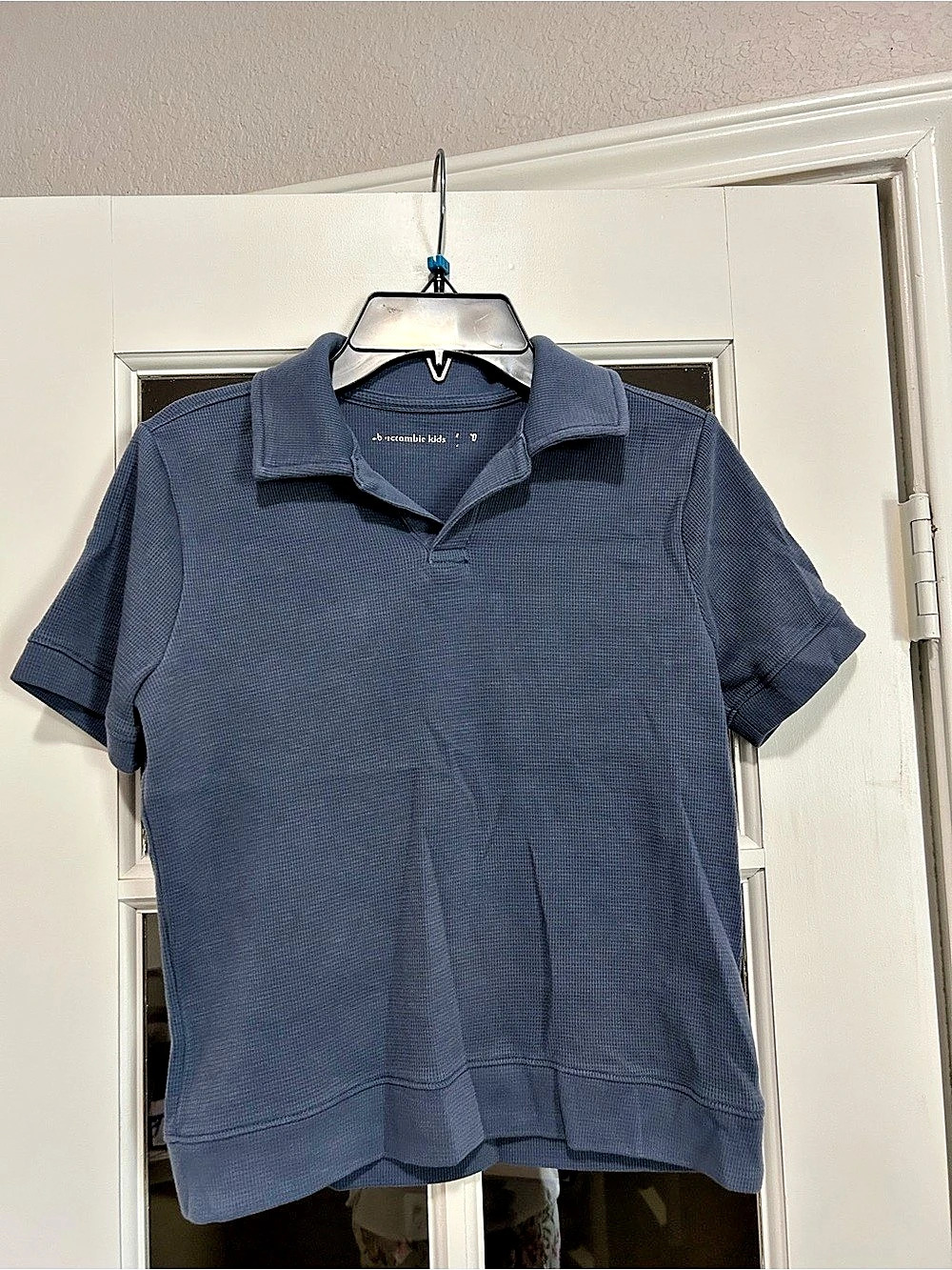 Abercrombie Kids size 9/10 Boys Blue Polo Like New